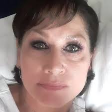 Forgot to post this! This was from Saturday, after our engagement photos.  We had so much fun doing it 🤍 I had my make-up done by the amazing and  talented @alexa.branco.