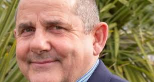 Labour unanimously vote down vote of no confidence against LB Hounslow  leader