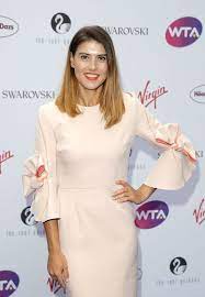 109, a ranking achieved on sept 17, 2007. Sorana Cirstea Cel Mai Bine ImbrÄƒcatÄƒ La Petrecerea JucÄƒtoarelor De Tenis