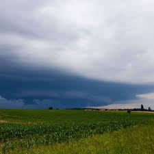 Extremwetter.tv aufgrund umgestürzter bäume sind einige straßen gesperrt. Prien Am Chiemsee Schwere Unwetter Am Sonntagabend Die Fotos Unserer Leser Bayern