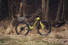 Nino schurter (29) is regerend wereldkampioen crosscountry en zal samen met teammanager thomas frischknecht niet enkel een sterk team vormen maar ook jonge renners op hun weg naar de top blijven begeleiden. Scott Spark Rc 900 World Cup Review