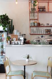 L Abattoir Vegetal Restaurant Vegan Et Vegetarien A Paris A Cote De Montmartre Design Interieur De Cafe Design Interieur Restaurant Interieur De Restaurant