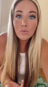 Krissi and Roza Daughter Live