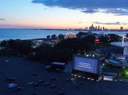 Ontario place is an entertainment venue, event venue, and park in toronto, ontario, canada. Ontario Place On Twitter Catch A Holiday Classic At Our Drive In 12 19 Love Actually 12 20 National Lampoon S Christmas Vacation 12 21 How The Grinch Stole Christmas 12 23 The Santa Clause 12 24 Scrooged