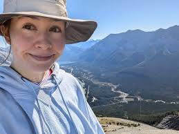 Room for rent in Banff condo