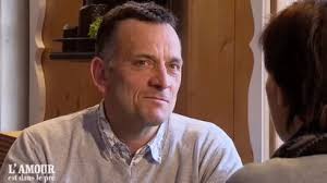 Le clip de de la chanson ça c'est pas d'la senole de l'agriculteur thierry olive et emilio corfa. Thierry Olive L Amour Est Dans Le Pre Agresse A La Hache Le Recit Glacant De L Agriculteur Femme Actuelle Le Mag