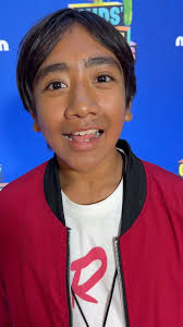 Ryan Toy's Instagram, Twitter & Facebook