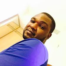 KingStreet tèt kale