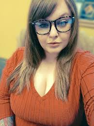 🍻#Community Games Night🍻 TONIGHT at 8:30pm EST it's spoopy shenanigans as  we loot the haunted with our closest friends in our very first look at  R.E.P.O.! Chill Monster Hunter Wilds vibes after!