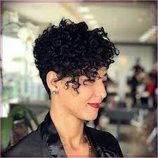 20 Kurze Haarschnitte Fur Lockiges Haar Haarschnitt Fur Lockige Haare Haarschnitt Kurz Haarschnitt