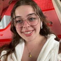 Mia Polk's Instagram, Twitter & Facebook