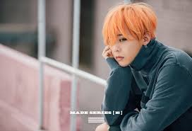 2011 yılının sonların da japonya'da katıldığı bir partide uyuşturucu kullandığının ortaya çıkmasıyla bir süre sahnelerden uzak kaldı. G Dragon Bigbang Wiki Fandom