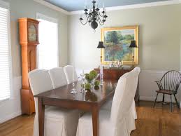 Browse 168 british colonial dining room on houzz. Dining Room Keeps It Traditional With Colonial Flair Hgtv