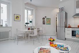 The romantic and relaxing ambience and tone of the shabby chic style makes it the perfect choice for your bedroom. Wertvolle Wohnung In Weiss Mit Shabby Chic Details In Goteborg