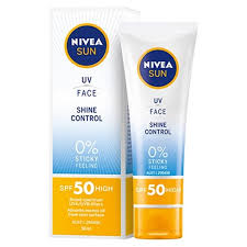 List of the most recommended face sunscreens for oily skin. 12 Of The Best Face Sunscreens And Spf Moisturisers