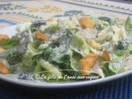 Tzatziki La Sauce Grecque Au Concombre Et Au Yaourt Recette Tzatziki Recette Salade Cesar