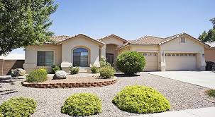 6 28 16 Open Plan W Office Space Split Plan W Tons Of Upgrades Honey Oak Cabinets Matching China Hutc Front Yard Landscaping Real Estate Honey Oak Cabinets