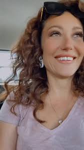 When you try to #BackseatDrive with your #bestie… 😜 Who thinks we made it?  💪🏻….