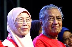 وان عزيزة بنت وان إسماعيل; Mahathir Jadi Pm Malaysia Wan Azizah Jadi Wakilnya Dunia Tempo Co