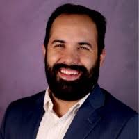 800+ "Geoffrey M." profiles