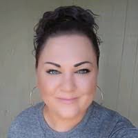 Darcy Howell's Instagram, Twitter & Facebook