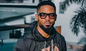 The dj's followers are more curious about how many and whether he is willing to share the images. Report Any Man Who Promises You A Gift After Sex He Fails To Give It To You Maurice Ampaw Tells Ladies