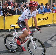 Koen de kort (gouda, países bajos, 8 de septiembre de 1982) es un ciclista neerlandés. File 2017 Tdf E3 Koen De Kort Jpg Wikimedia Commons