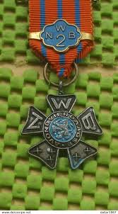 Hij is echter niet op deze lijst vermeld omdat hij zijn eerste twee deelnames als lid van het antiliaanse team op zijn naam heeft staan. Other Medaille Medal Medaille Avondvierdaagse 2 N W B The Netherlands