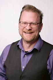 Justin Steinman's Instagram, Twitter & Facebook