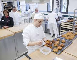 En Images Et En Video A Bayonne 12 Pros En Finale Du Meilleur Ouvrier De France En Boulangerie