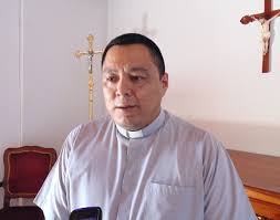 Nombrado vicario general monseñor Carlos Alvarado y como canciller el padre Ronald  Cerda.