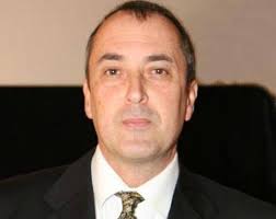 Le policier de Cannes, élu FN à Cogolin, désarmé