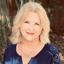 Sharon Truitt's Instagram, Twitter & Facebook