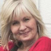 Lori Barlow's Instagram, Twitter & Facebook