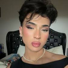 Eric Madrid (@_ericmadrid)