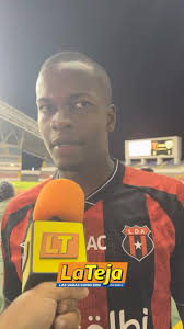 Esto dice Larry Angulo sobre cómo está el camerino manudo tras el inicio  del campeonato ❤️🖤