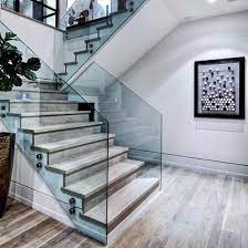 Bangunan baru 2,5 lantai (split level) kondisi unfurnish lt : 20 Model Tangga Rumah Minimalis Yang Unik Dan Cantik