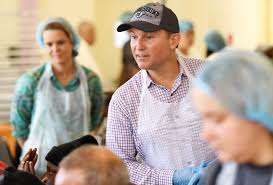 Photos: City Rescue Mission serves up Thanksgiving meal