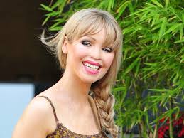 Acid attack survivor Katie Piper is pregnant with her first child