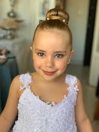 Флешмоб #улыбкаЛиван