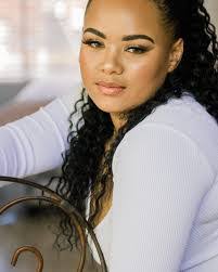 Jeanne Tarr's Instagram, Twitter & Facebook