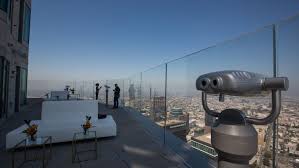 Inside Skyspace La The Us Bank Tower S Sleek Observation Deck Us Bank Tower Tower Observation