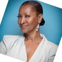 Lorna Grove's Instagram, Twitter & Facebook