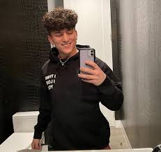 Pin By Alexis Core On Cute Guys In 2020 Boy Celebrities Tony Cute Teenage Boys