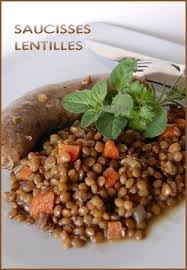 Saucisses Confites Sur Lit De Lentilles Aux Petits Legumes Recette Ptitchef Recette Recette De Plat Confit Agneau Confit