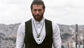 Can yaman yer aldığı projeler ve oynadığı dizi filmlerin filmlerin tam listesi. Can Yaman Italya Ya Dizi Cekmeye Gidiyor Anlasma Yapildi Foto Galerisi 1 Resim