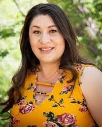 Mindy Vigil's Instagram, Twitter & Facebook