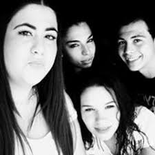 Stream Cuandu by Fatima Hajji