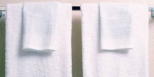 My husband had a white bath towel set that had become rather dingy. 7 Ways You Re Ruining Your Bath Towels How To Wash Your Towels
