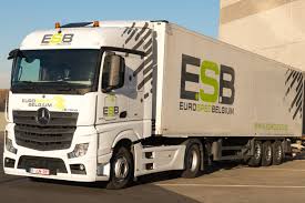 Hot Blonde MILF Anythingalexis - arousing woman exposing herself